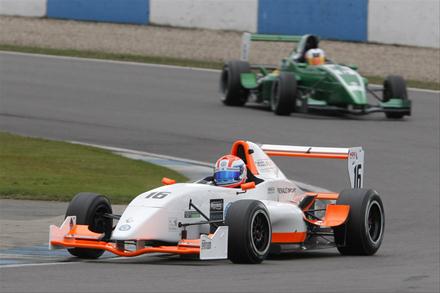 Chris_Middlehurst_-_Protyre_Formula_Renault_1+