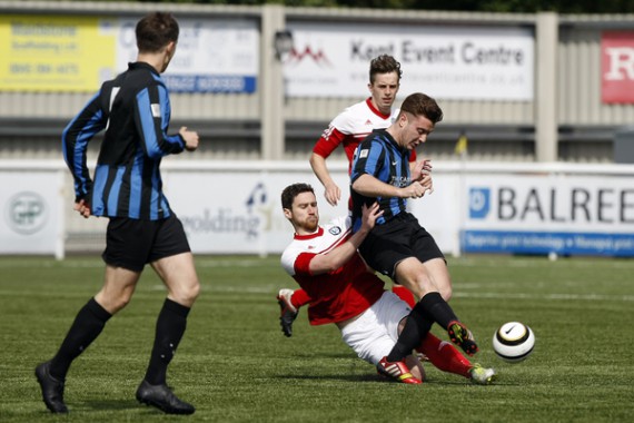 Kent FA Sunday Trophy Final between Range Rovers (Blue)and Club Langley (Red).