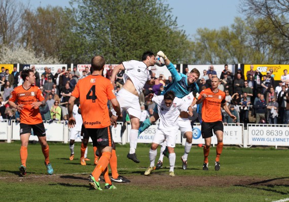 Bromley v Weston-Super-Mare Vanarama Conference South 18/04/2015.