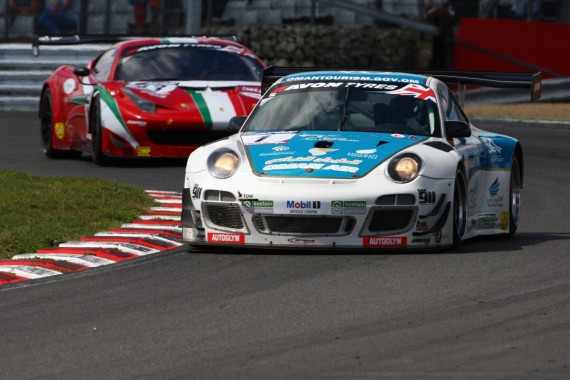 Oman Air on track at Brands Hatch