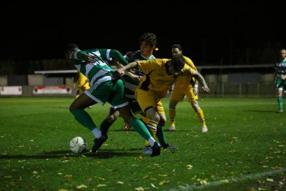 Thamesmead v Maidstone pic