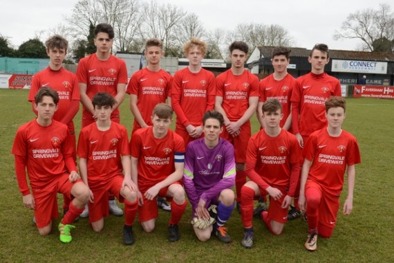 Kent FA Youths Under 15  Cup Final. Hollands & Blair FC v Holmesdale FC.