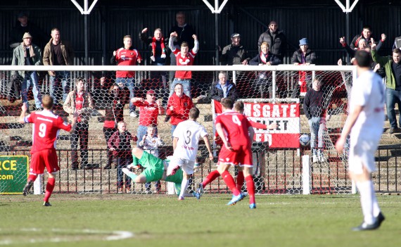 Bromley v Ebbsfleet Vanarama Conference South 07/03/2015.